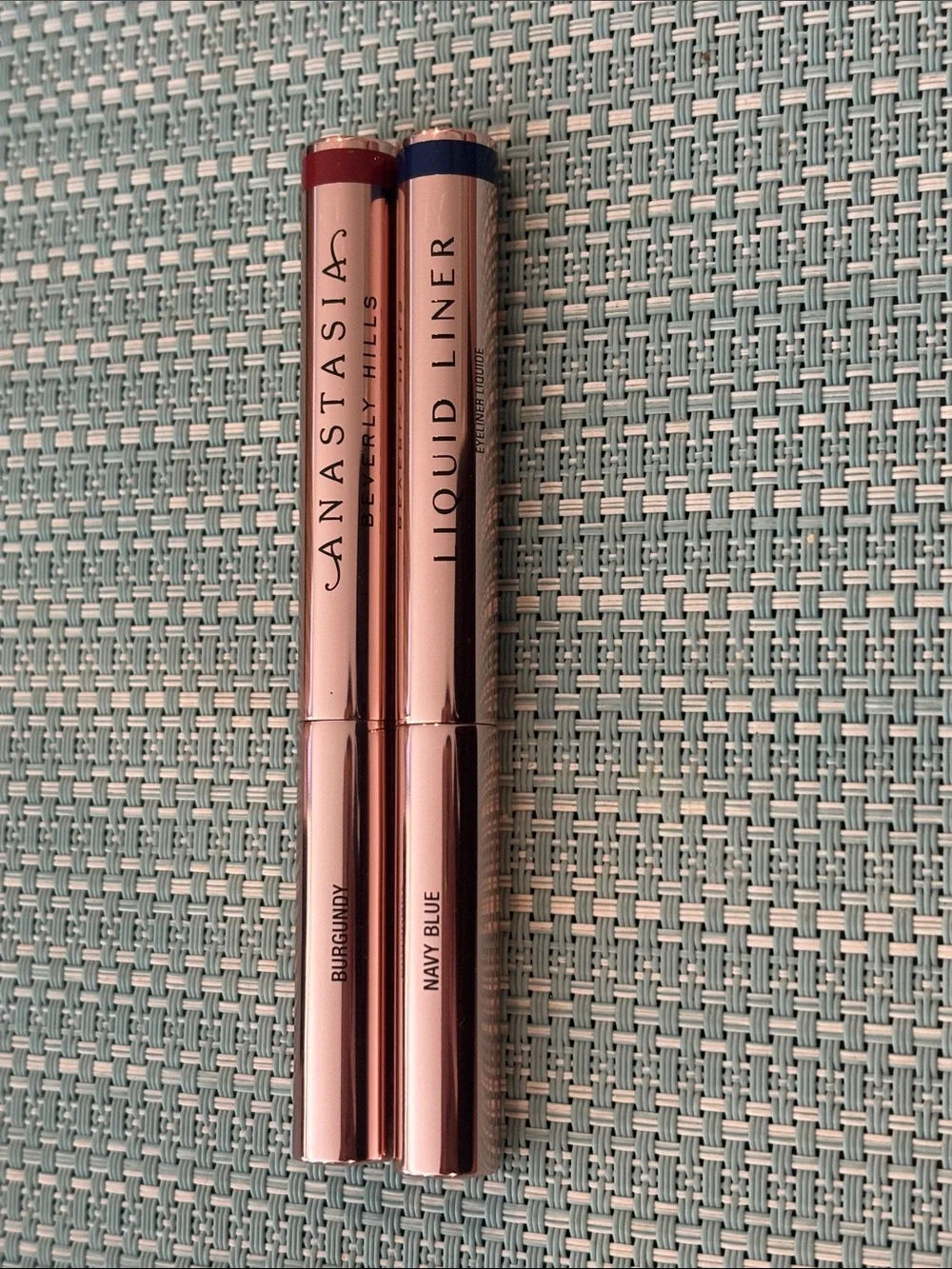 Anastasia Beverly Hills-  2Liquid Eyeliners bundle-  in “Burgundy” & “Navy Blue”